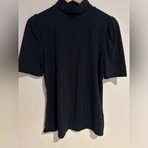 Amazon Essentials top